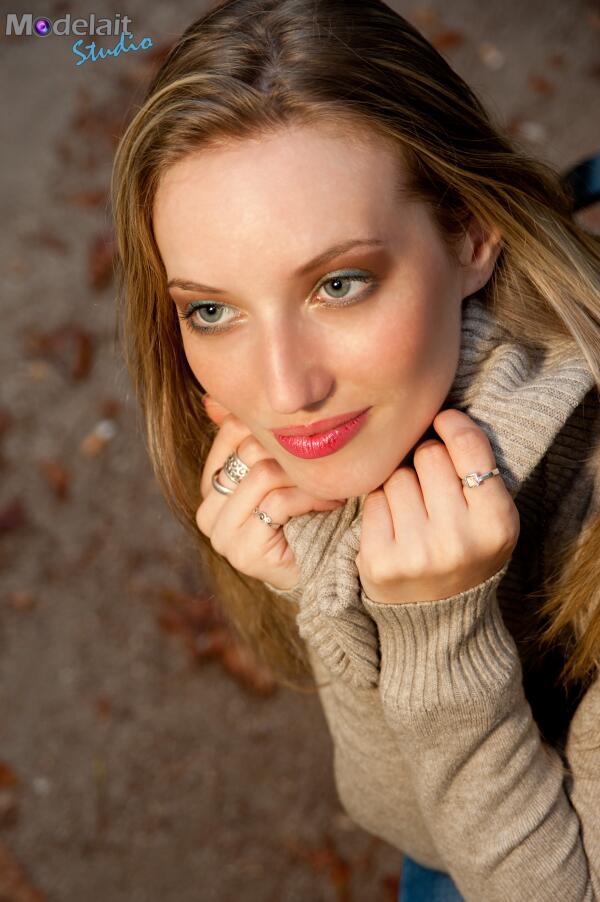 ModelaitStudio's tweet photo. Sesión de exteriores http://t.co/o7yswjcFVZ