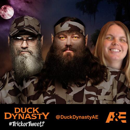 DuckDynastyAE's tweet photo. @julieroberts612 Trick or treat? The Robertsons wish you a #HappyHappyHappy Halloween! #DuckDynasty #TrickOrTweet http://t.co/zCcrD1kbbk