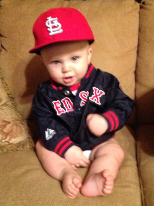 chelsaecaveness's tweet photo. @KMillar15 a house divided for the #WorldSeries2013 Jace wants a shout out on @IntentionalTalk #Cards #RedSox http://t.co/K3rhHGYLIX
