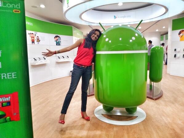 aradithakadambi's tweet image. with #androidbot @andriodland, koramangala, Bnagalore #feelinggood