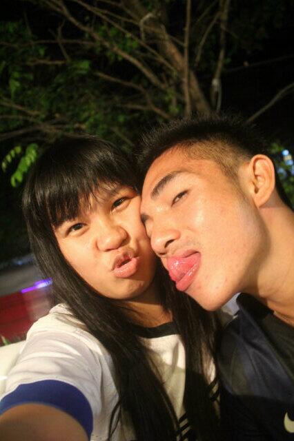 Roveniaaa's tweet photo. @TianTurambi wkkwkwk :D http://t.co/ypJzXMdoOK