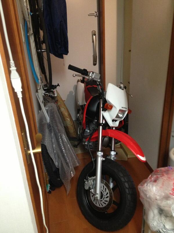 You バイクって部屋に入れると 思ったより大きいね Http T Co 0urfyczrfw