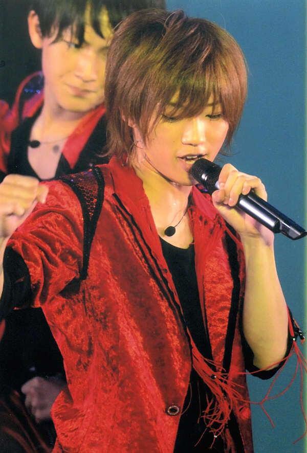 __Yasuuui_kun__'s tweet photo. …

.

    (( 思いきり抱き寄せられると心
               貴方で良かったと歌うの…  ))

             RT   ⇒  御迎え
             一般さん   ⇒  拒否

.

… http://t.co/AukrfqIf5h