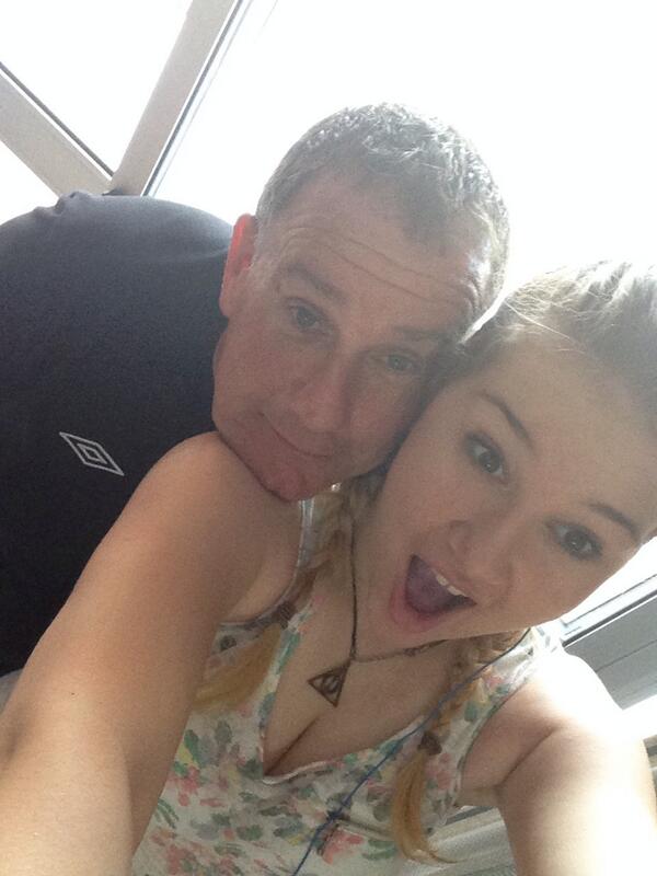 Garymfc63's tweet photo. Me and the Daughter @HollieLynnee http://t.co/18N0nEWMjf