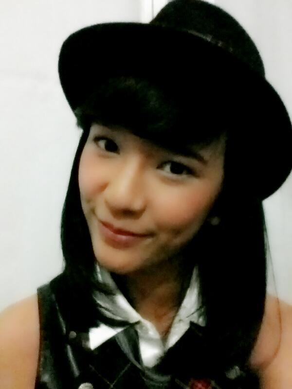 bchsr_'s tweet photo. Terimakasih udh menonton trans tv! Hahaha gadis bertopi kembalii :)) http://t.co/kZfurtzC0G