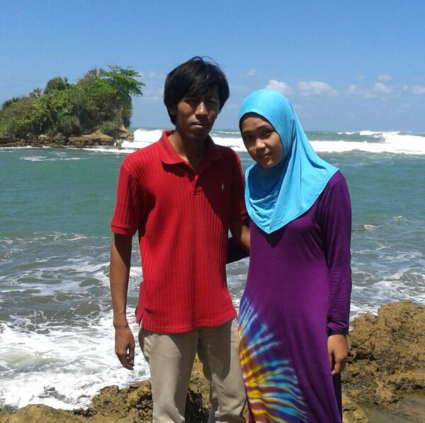 Pengen jalan2 lagi keujung genteng