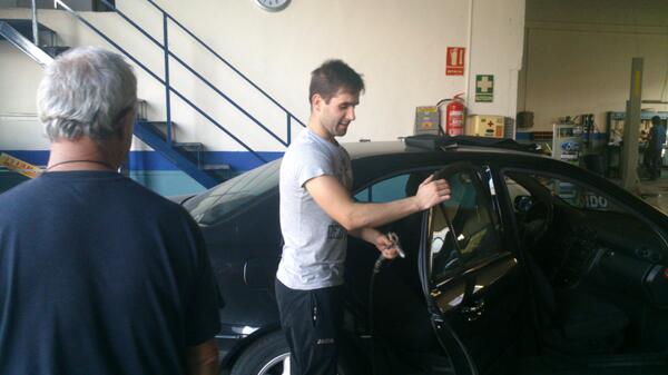 Hay esttaaaaa profesional del lavado automovilístico jajajaajja <a href="/chupenawer/">Chupe</a>