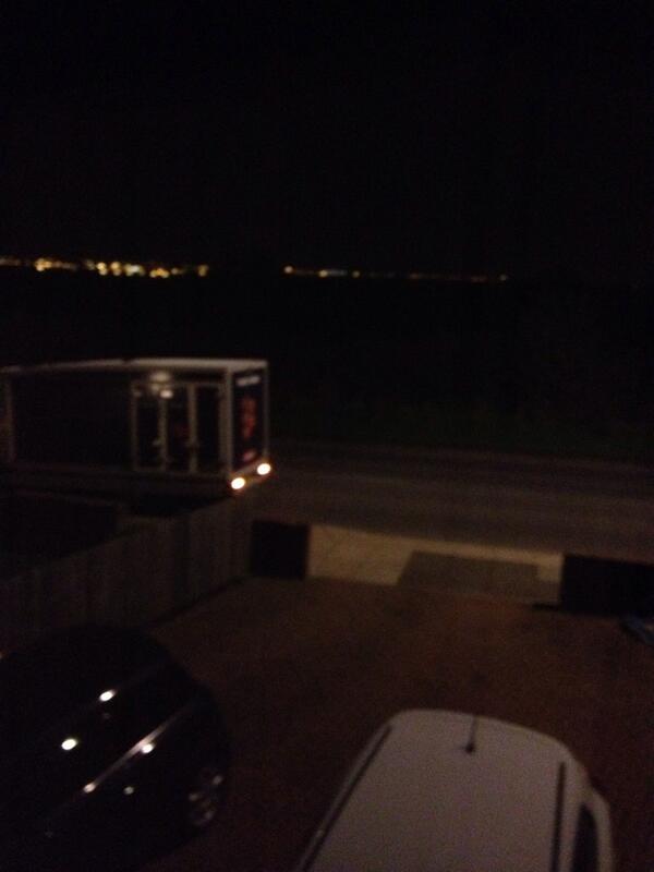 katycremeegg's tweet image. Well Done @Tesco you actually have drivers who don't block the drive!! #pigsdofly #shocked