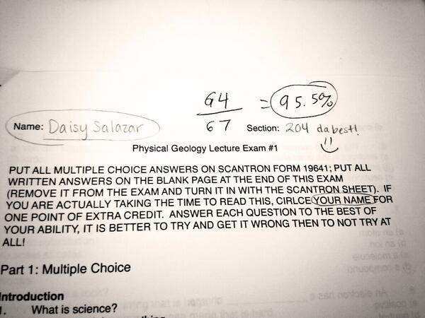 SalaDaisy's tweet image. Hey thoooo, I guess the chocolate helped :) #FirstLectureExam #GeologyRocks #WhatIsScience #WhatIsLife