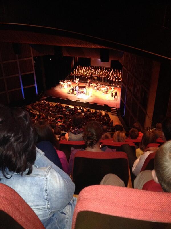 timsieders's tweet photo. First ever Gettys concert in #Hamilton. Thanks @edu_deo and @campfirebible @hankdejo for getting them here! http://t.co/DbiBgQzShW