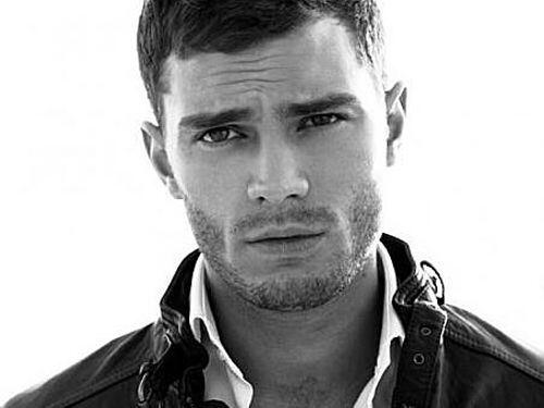 #50ShadesOfGrey @JamieDornan1 As Christian? Yeah. That works. #hot @SunFMVernon  Well, him or @BrianMartin1057<a href="/tag/50shadesofgrey"class="tags">#50ShadesOfGrey</a><a class="tags" target="_blank" title="On Twitter" href="/?out=eyJ0eXAiOiJKV1QiLCJhbGciOiJIUzUxMiJ9.eyJpYXQiOjE3MjMwNzIxNjgsImlzcyI6InR3cG9ybnN0YXJzLmNvbSIsIm5iZiI6MTcyMzA3MjE2OCwiZXhwIjoxNzU0NjA4MTY4LCJyZWRpcmVjdF91cmwiOiJodHRwczovL3R3aXR0ZXIuY29tL0phbWllRG9ybmFuMSJ9.cPcqjxvy4K5ewsBiEcHdXarFr05-djWhVkWMwHhPeSaoMaCcMBAPOiUp4EIretlrFJ1iYfyCewGQNfDFo_ZNrA">@JamieDornan1</a><a href="/tag/hot"class="tags"><span>#hot</span></a>