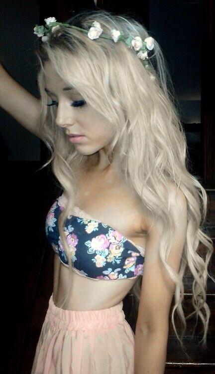 anasaysdonteat's tweet image. She's the fucking definition of perfect