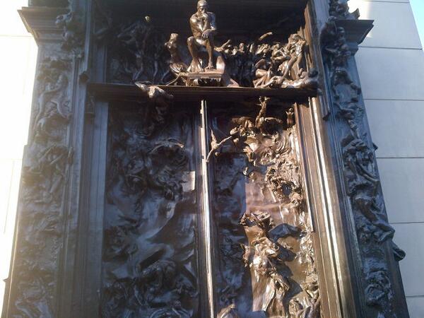 AndyVidan's tweet photo. Meeting an old friend at @Stanford in front of Rodin's Gates of Hell sculpture. Great campus! http://t.co/hGca01wopo