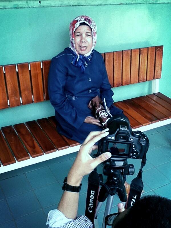 Guru kesayangan nih..besok ada special performance loh dari doi