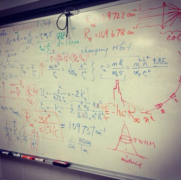 's tweet image. So my sister decided to be a physicist... #1problem #how