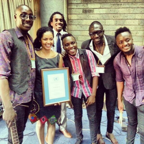 iamchimano's tweet image. Pleasure meeting Dr. Paula Kahumbu and congratulations for your award! #UNday #solgeneration #somasoma