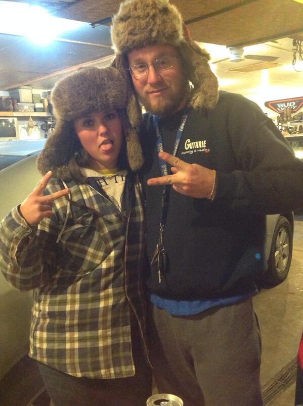 ScottyBoed's tweet photo. Mountain man ratchet hat swag holla @KARLYVOGE http://t.co/mElFN6k0Tj