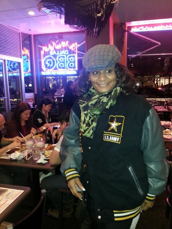 tomcapers's tweet photo. @Armygyrl123OES 
We are entered in BBQ's contest... LOL http://t.co/27QZqIgDJr