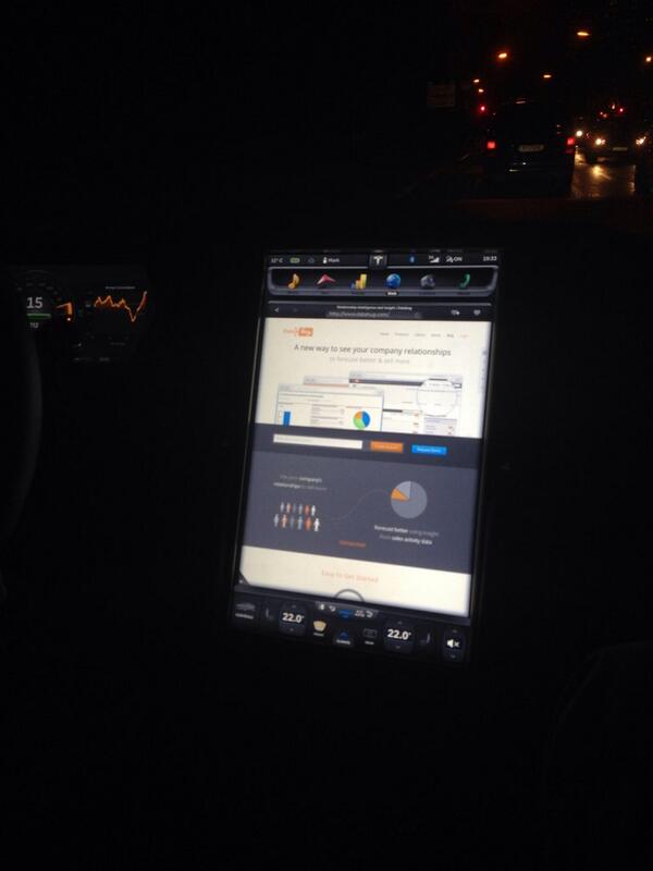 ConnorPM's tweet image. Look at what @elonmusk is viewing when driving his @TeslaMotors around Dublin :-) cc @datahug