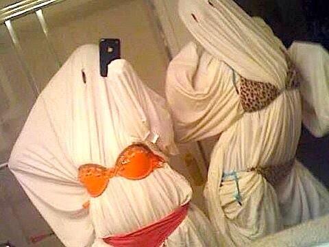 HatingAssMatt's tweet photo. @samcorser89 I know right.! Oi lets go out for Halloween and dress like this. http://t.co/T922MuWkSY