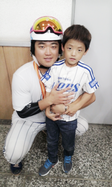 hijjoon0070's tweet photo. 삼성라이온즈팬분들 모두 너무너무 축하드립니다 ♥ 
항상 응원해주셔서 감사드립니다 - ^^ http://t.co/TevsTIPxlg