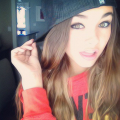 madisonallgdr1's tweet photo. #on lala. yeah. http://t.co/nmfRe2ITDa