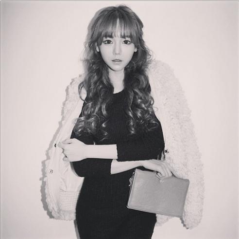 BXaUlvVCUAEZTR-.jpg:large