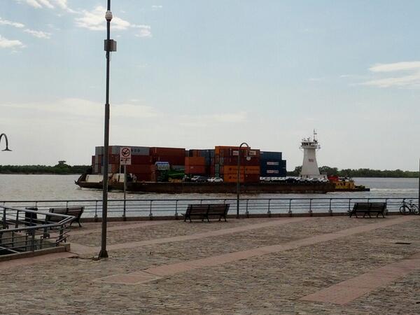 facundobatista's tweet image. La vista desde el hall de la #pyconar2012 #atipico