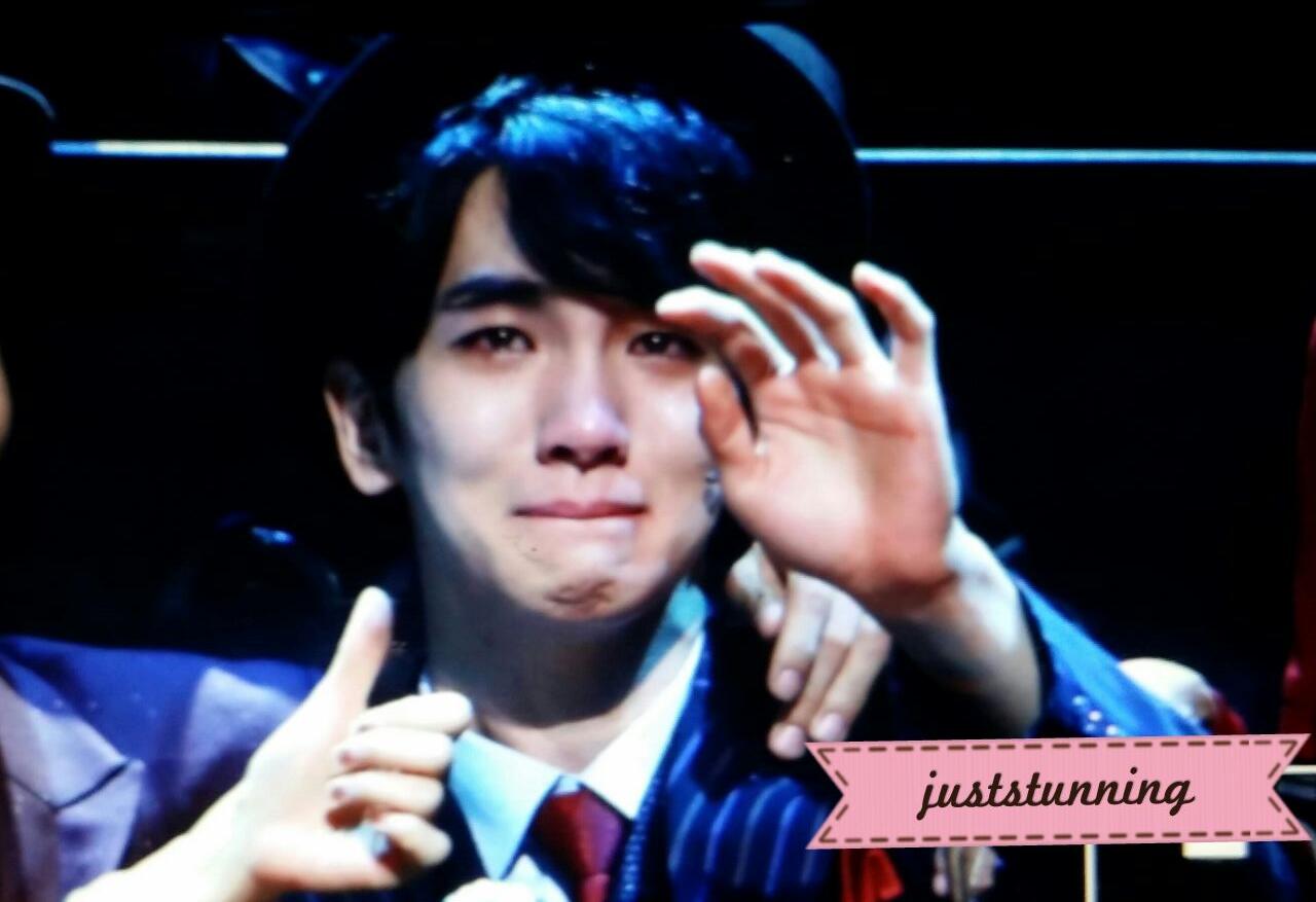 BXbar_oCEAAvMpO.jpg:large