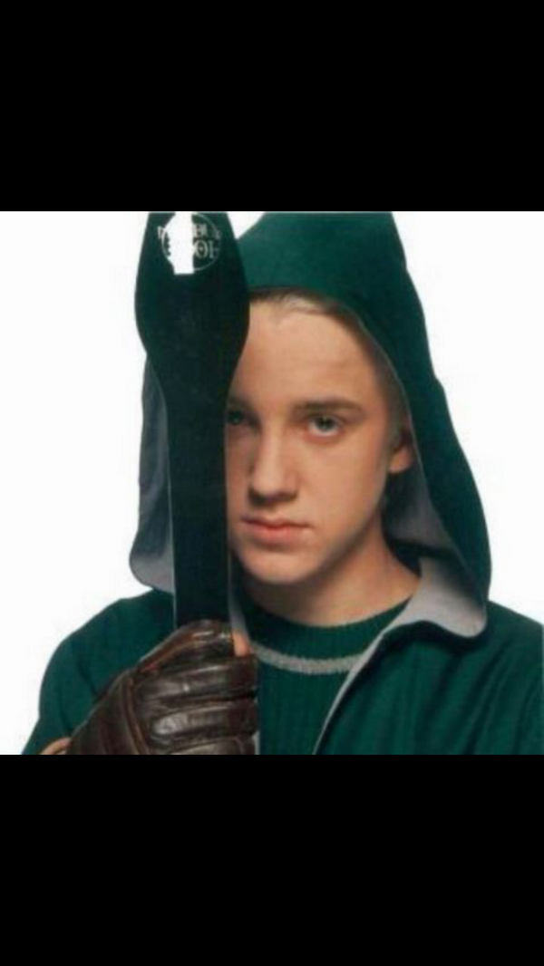 ハリー ポッター マルフォイ役トム フェルトンは死亡した 現在の活動は 大人のためのエンターテイメントメディアbibi ビビ