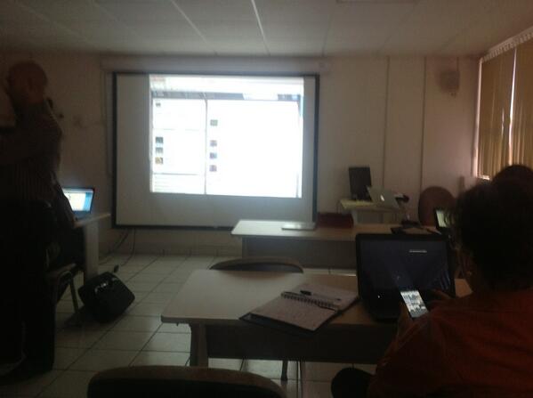 profe_oscarcota's tweet photo. #UnidosyFuertes curso de capacitación redes sociales http://t.co/59XtPDX6Bq