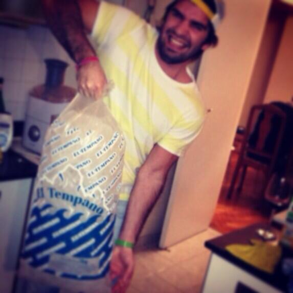 Me esperan?? Llevo hielo?? <a href="/agustin_vago/">agustinvago</a> <a href="/santiagoverardi/">Colote</a> <a href="/rudysola/">rudy</a>