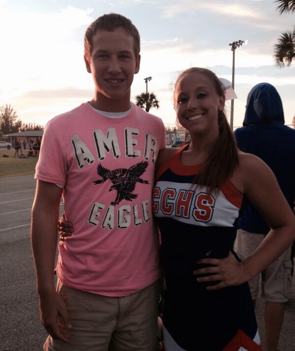 Prin70's tweet image. #GoProGiveaway @GoPro @SportsAuthority #25 with his sister 🎀🏈 Senior Night