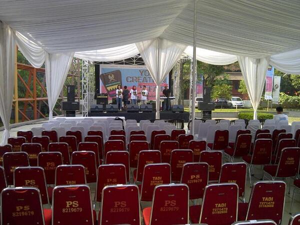 AduyZ's tweet photo. Preparation Youth Creation Fair @republikaonline http://t.co/FrkNGmkNcM