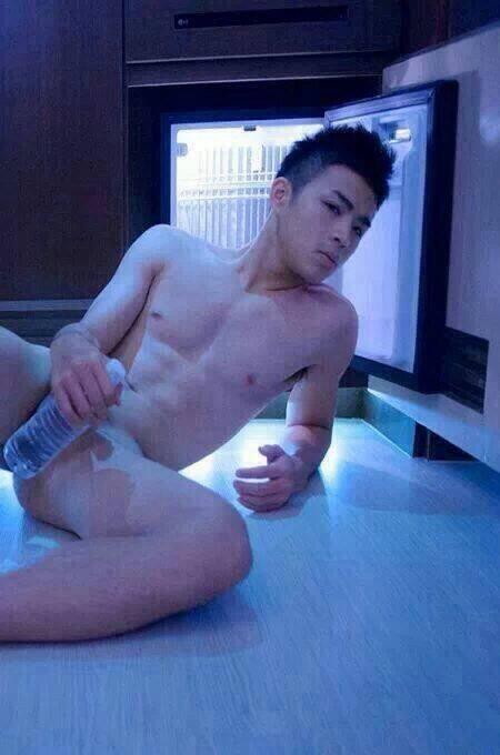 Nat0941's tweet photo. หิวน้ำเบย555++ http://t.co/FOEvWwfrcY