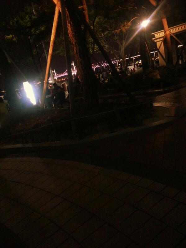 jaetakk's tweet photo. Fireworks http://t.co/BrZ4omUFLi