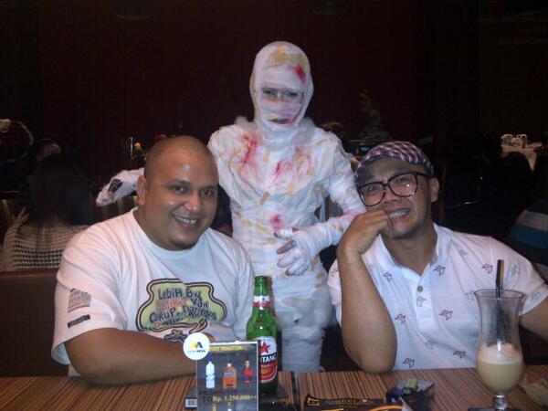 abby_db's tweet photo. Ttiiddaaakkkkk RT @ronnytoretto: Teman baru @abby_db http://t.co/Em4LCLv4Un