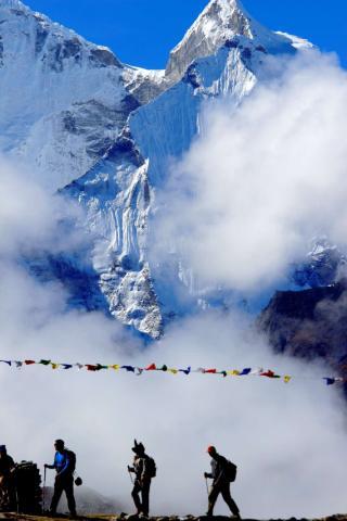 StopRhinoPoach's tweet photo. Spectacular pics by @wmlifespirit of @RhinoClimb trek. Thanks  Wayne for capturing great memories forever. http://t.co/vVYZilfodo