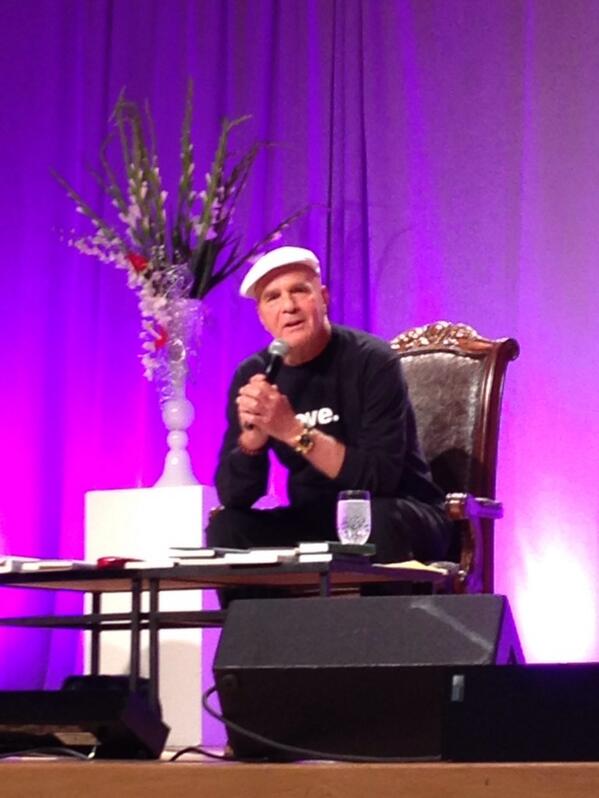AltMindBody's tweet image. "Change the way u look at things &amp;amp; the things u look at change." Inspiration from @DrWayneWDyer In NYC at #ICDINY13