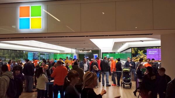 Welcome to #yeg @MicrosoftStore! We are excited to partner with you for #techtots!