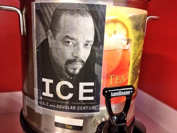 SnarfsMX's tweet photo. RT @STLenergized: Ice(d) T at @SnarfsMX in downtown #STL. http://t.co/etj7S1AtNd