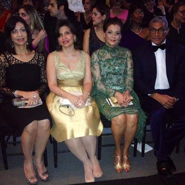 GestionCandidaM's tweet photo. Miguelina Echavarría, Patria de Peralta, Fiordaliza de Valdéz, del #DPD, y Fidel López en el #FashionForHelp http://t.co/DKwA7Ustl3