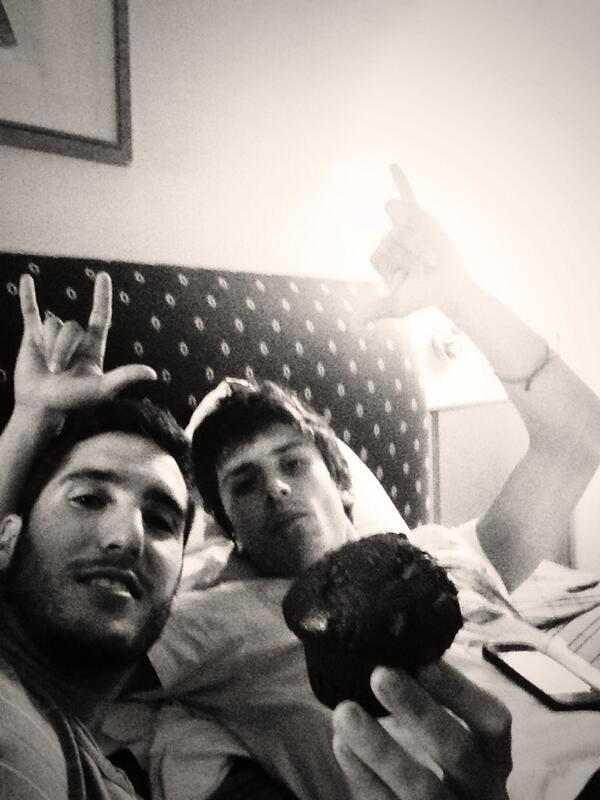 Reponiendo fuerzas para mańana!! <a href="/msangalli001/">Marco Sangalli</a> <a href="/AritzElustondo/">Aritz Elustondo</a> <a href="/ikerhernan/">iker hernandez</a> <a href="/Tena_21/">Jon Tena</a> <a href="/Alexcallens06/">alexander</a>