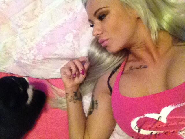#sleepingwithcat #goodnight http://t.co/WHE6AZWSv6