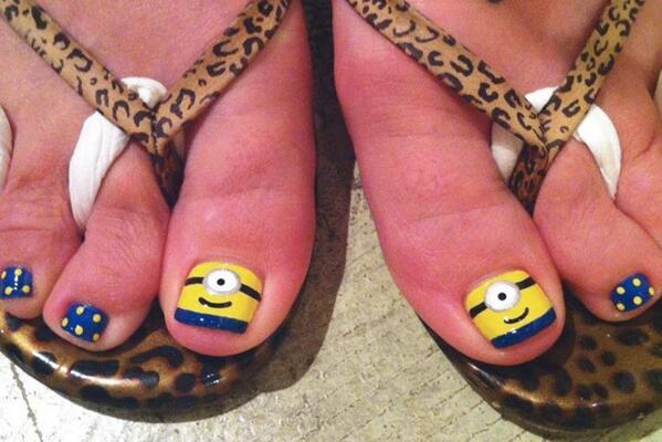 bloomessentials's tweet image. How cute is this Minion toe polish?! #bloomessentials #minionnailart