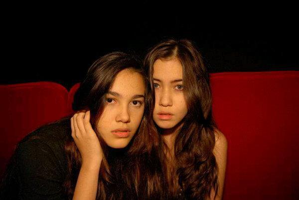 ChelLauvers's tweet photo. #ChellaPict with her bestfriend ;) http://t.co/fFRy9rQIt2