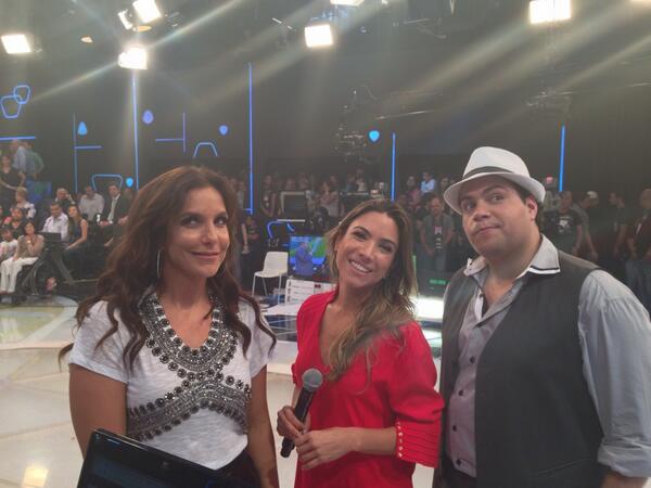 diImabr's tweet photo. ÊTA TRIO MARAVILHOSO!!! #Teleton #EuNoTeleton http://t.co/ba2ktsRk76