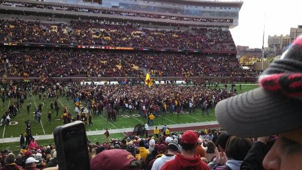 bert580's tweet image. Great day at TCF Bank stadium, by far the biggest victory I've ever been witness to #thanksbjornforthetix