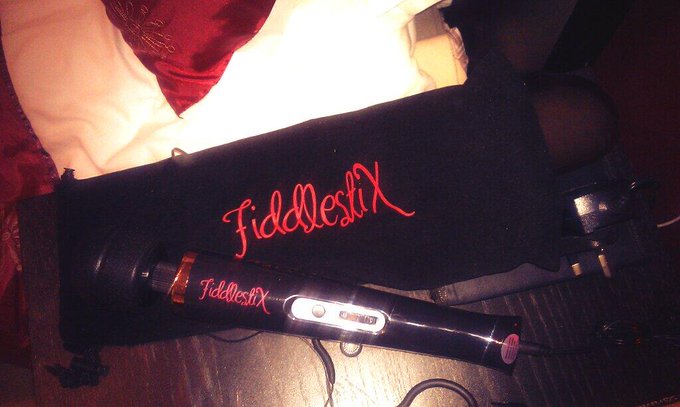 A whole extra hour....?!  And THIS in my posession! How did you spend yours? ;-) http://t.co/5Ofnat2<a href="/tag/christmastoy"class="tags"><span>#christmastoy</span></a>