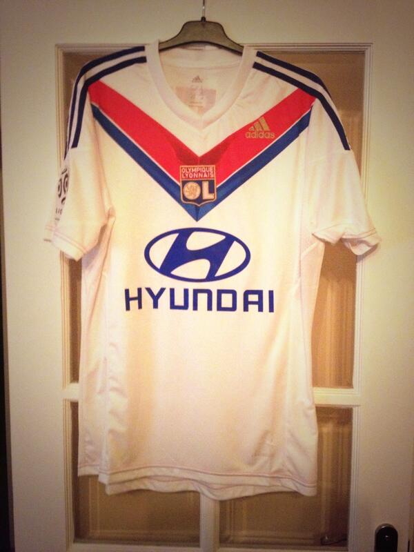 MathieuTF75's tweet image. Dispo sur commande #Lyon #OL